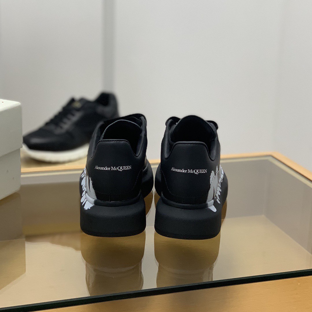 Alexander McQueen MQ 3D black letterSneakers