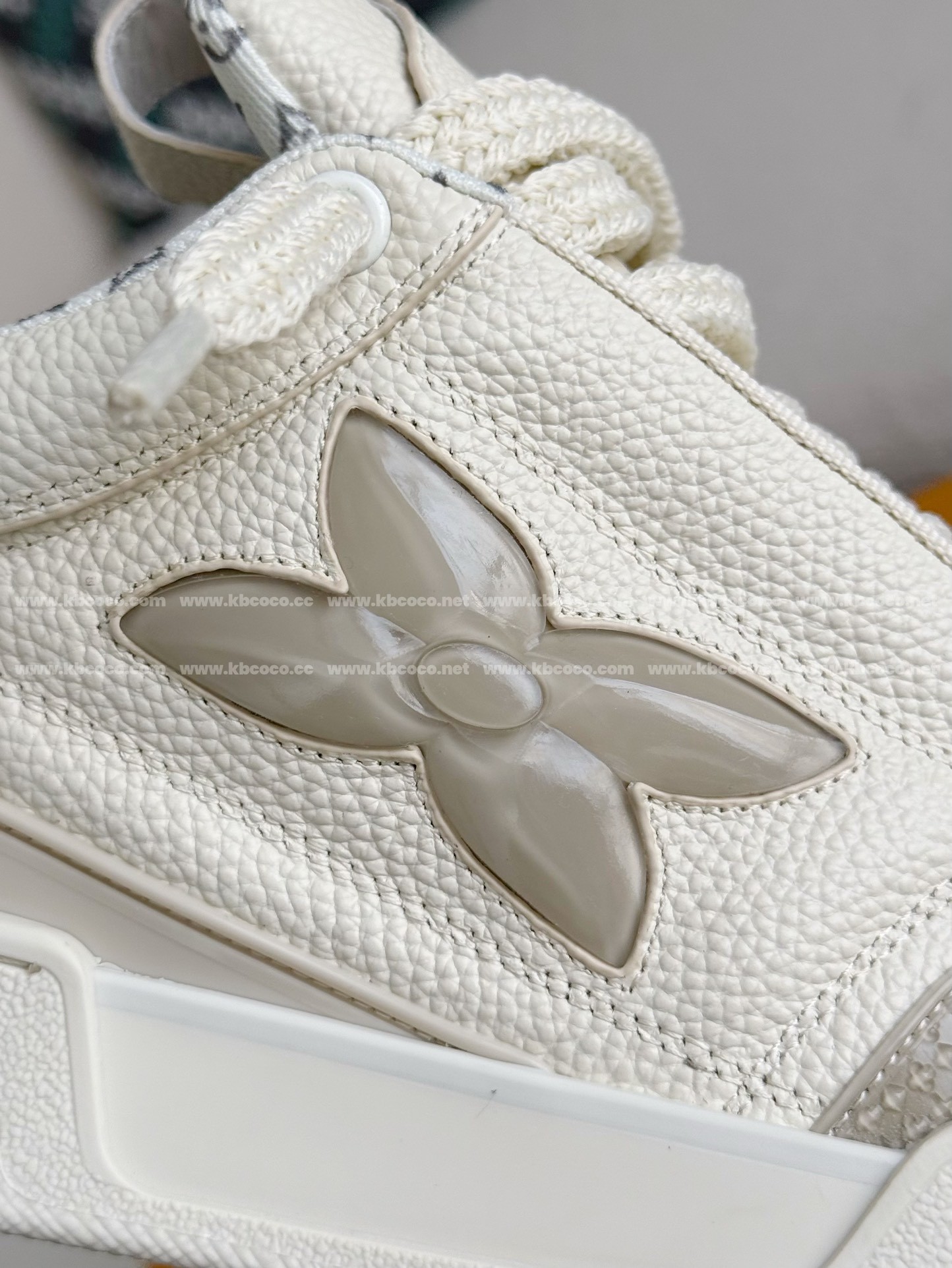 【#4034】 LOUIS VUITTON TRAINER SNEAKERS