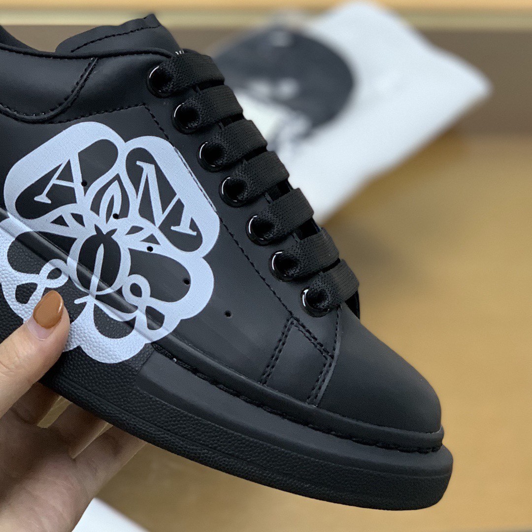 Alexander McQueen MO 3D black bloom Sneakers