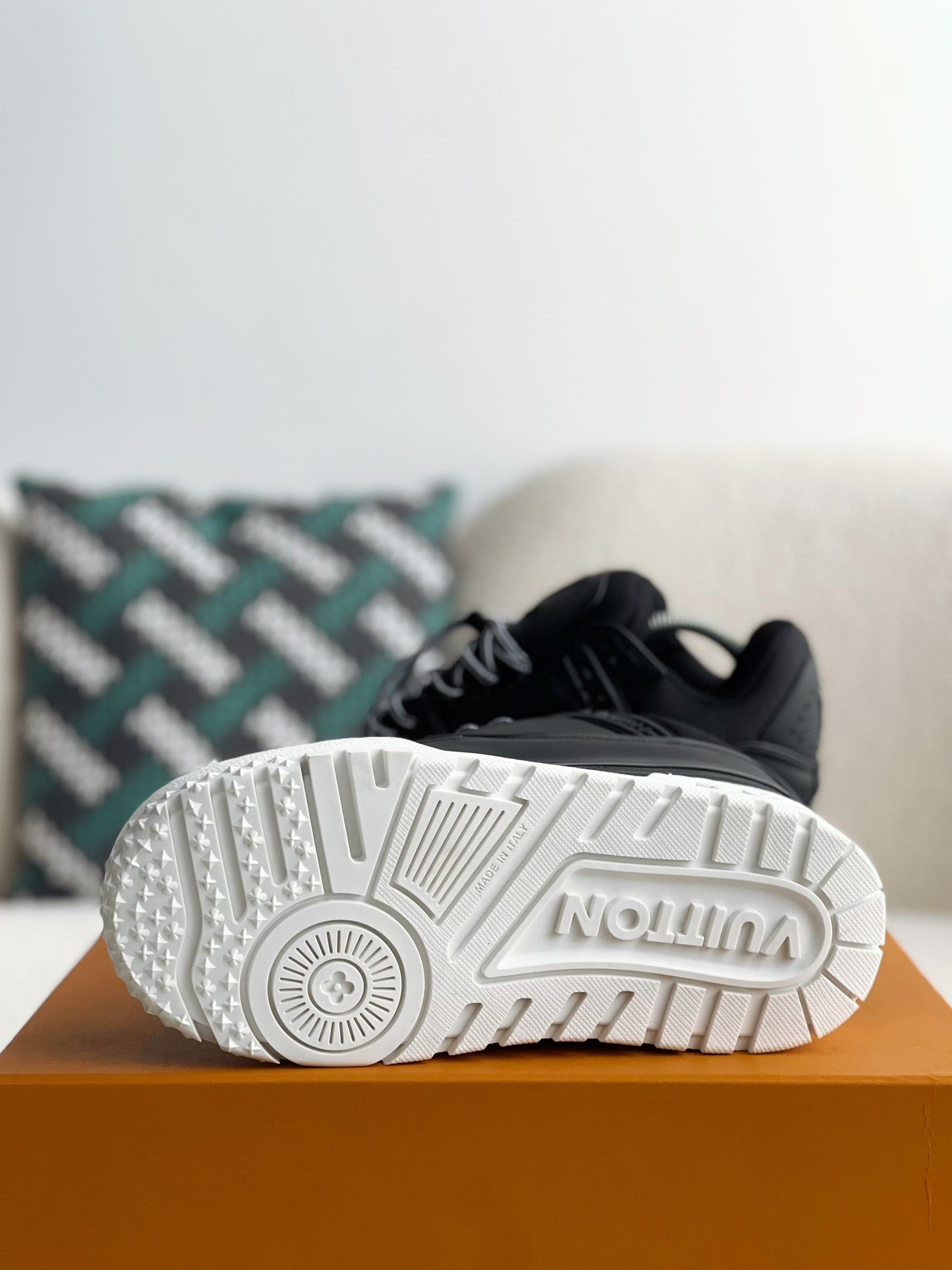 [#3338」 LOUIS VUITTON TRAINER Maxi SNEAKERS