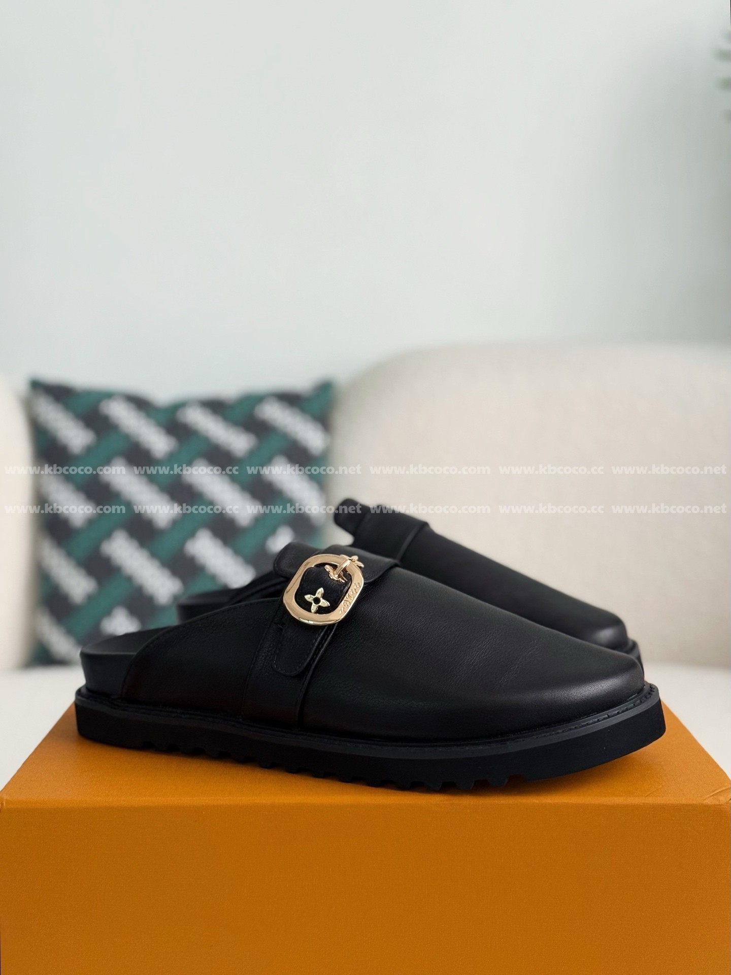 【#5281】 LOUIS VUITTON SANDALS