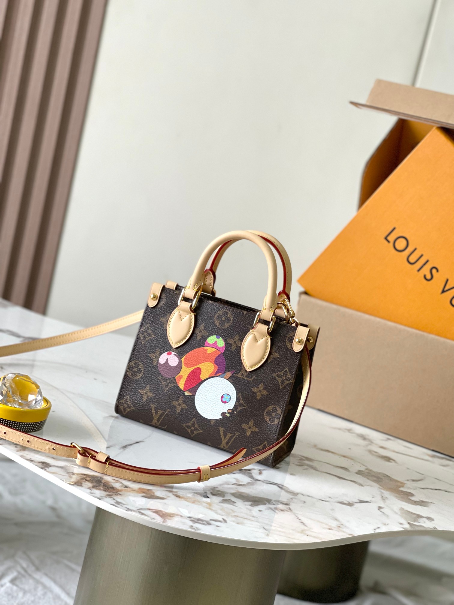 LOUIS VUITTONxTakashi Murakami ONTHEGO BB Tote bag/top quality M13668