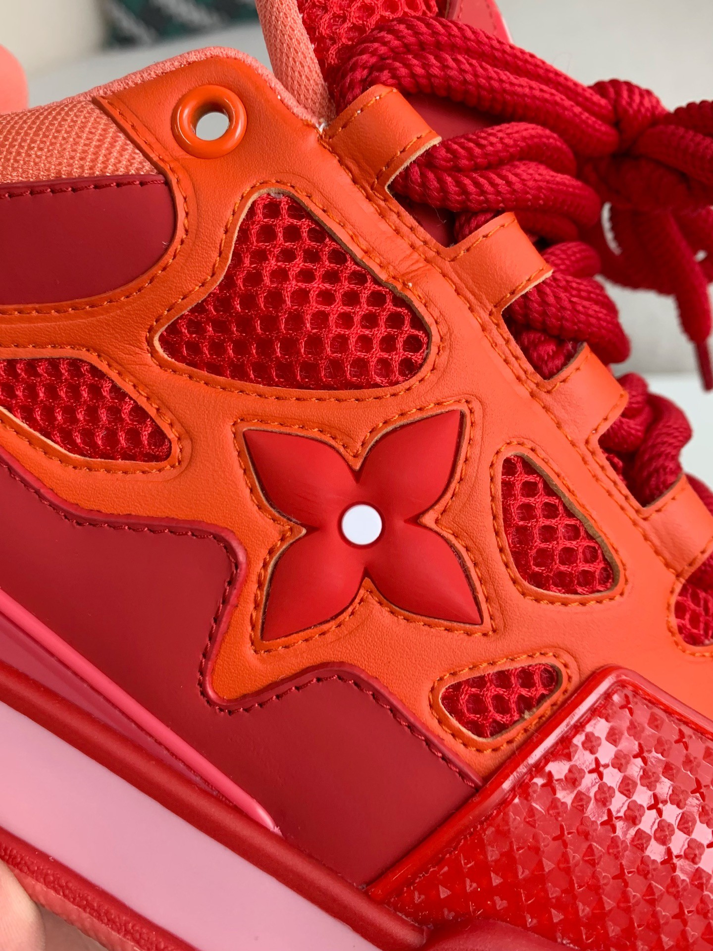 LOUIS VUITTON RUNNER TATIC sneaker