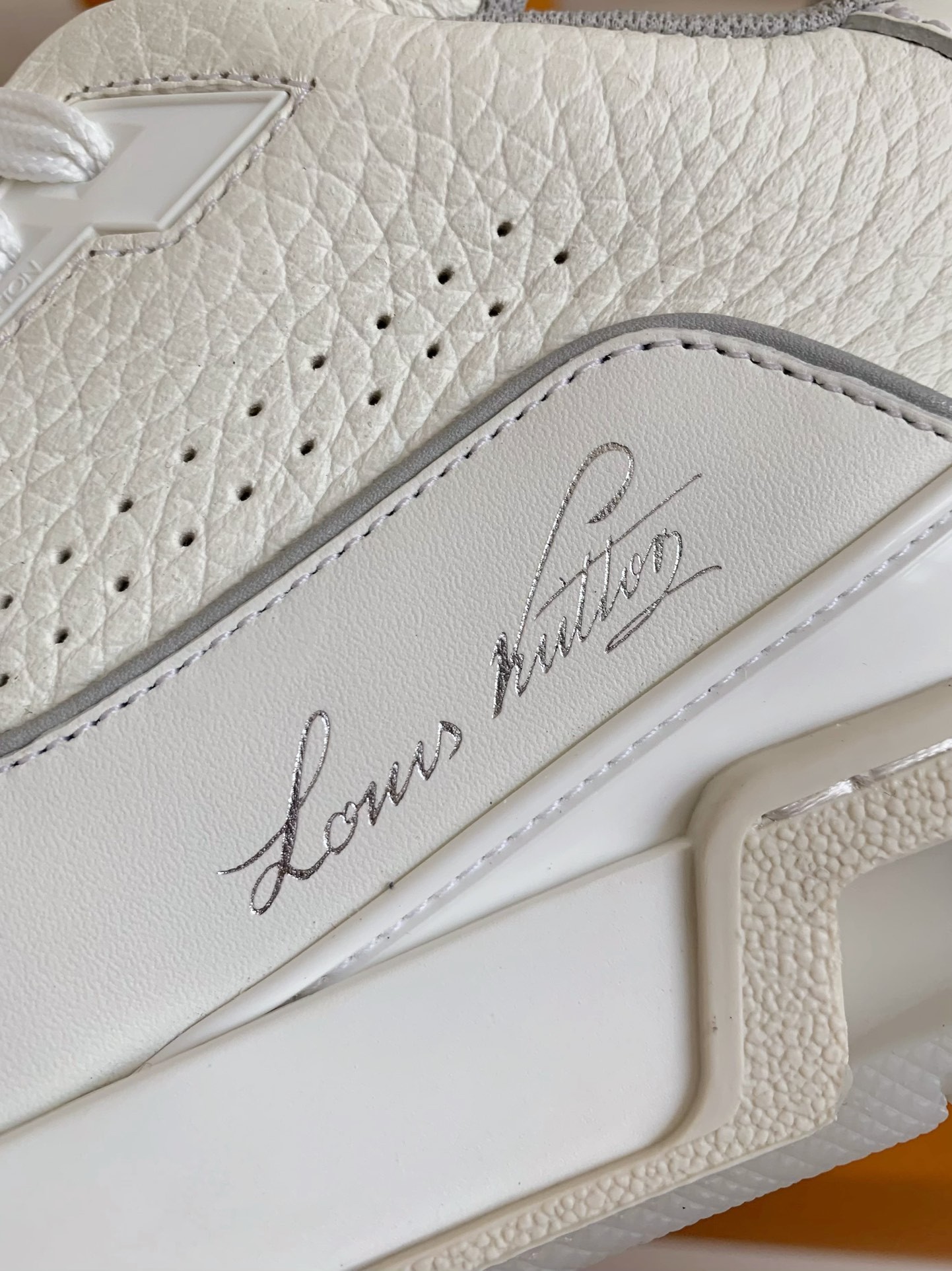 LOUIS VUITTON TRAINER Sneakers Topquality