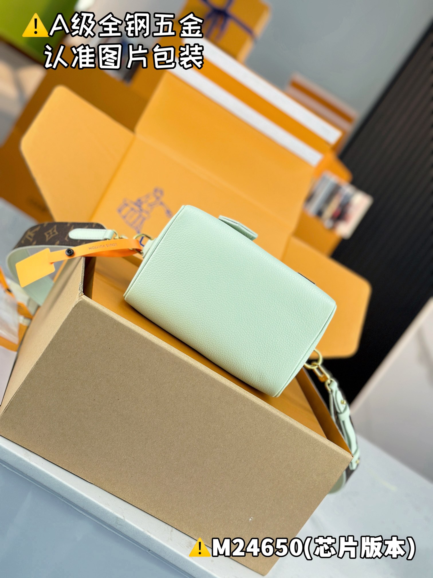 LOUIS VUITTON Speedy 18 Handbag/Top Quality M24650