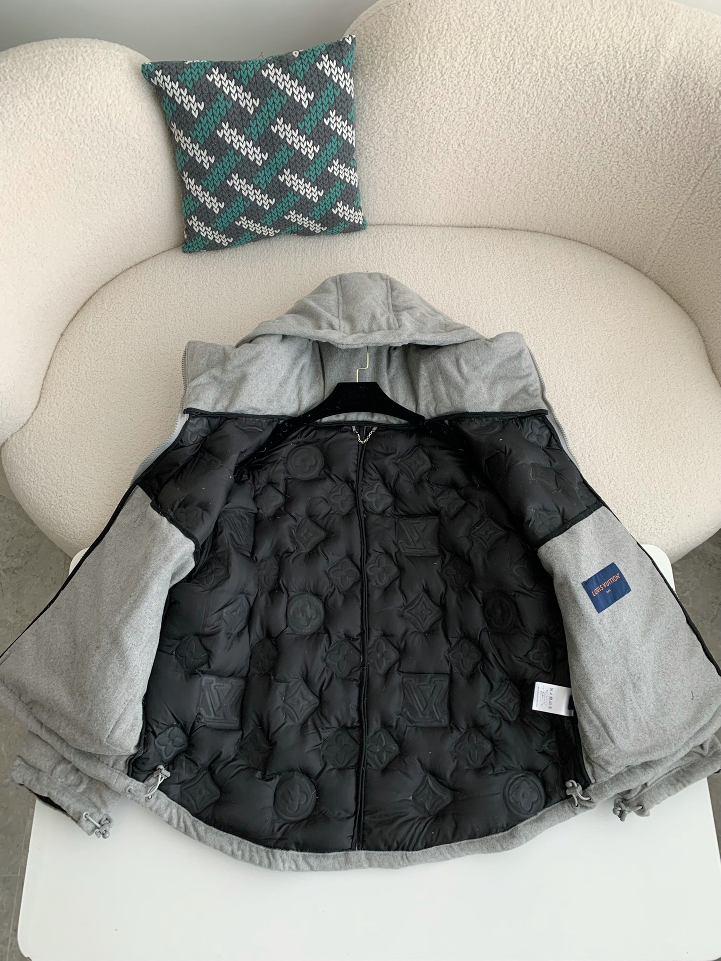【#2553】 Louis Vuitton zip hooded jacket
