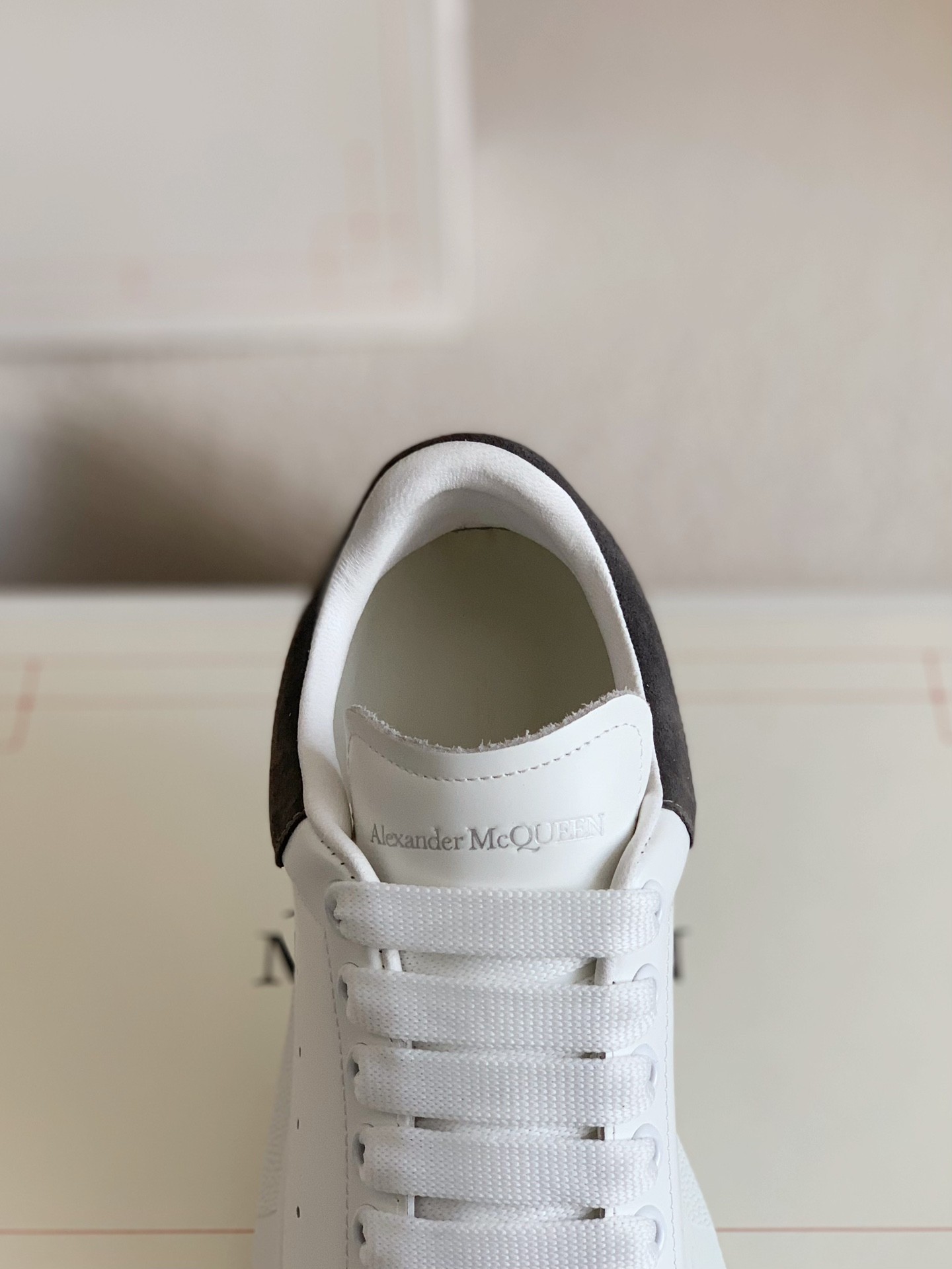 Alexander McQueen MQ Dark grey velvet tail Sneakers