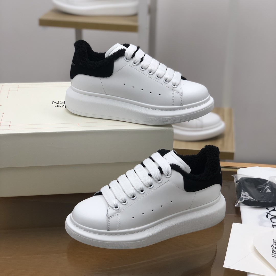 Alexander McQueen MO White velvet Lining Sneakers