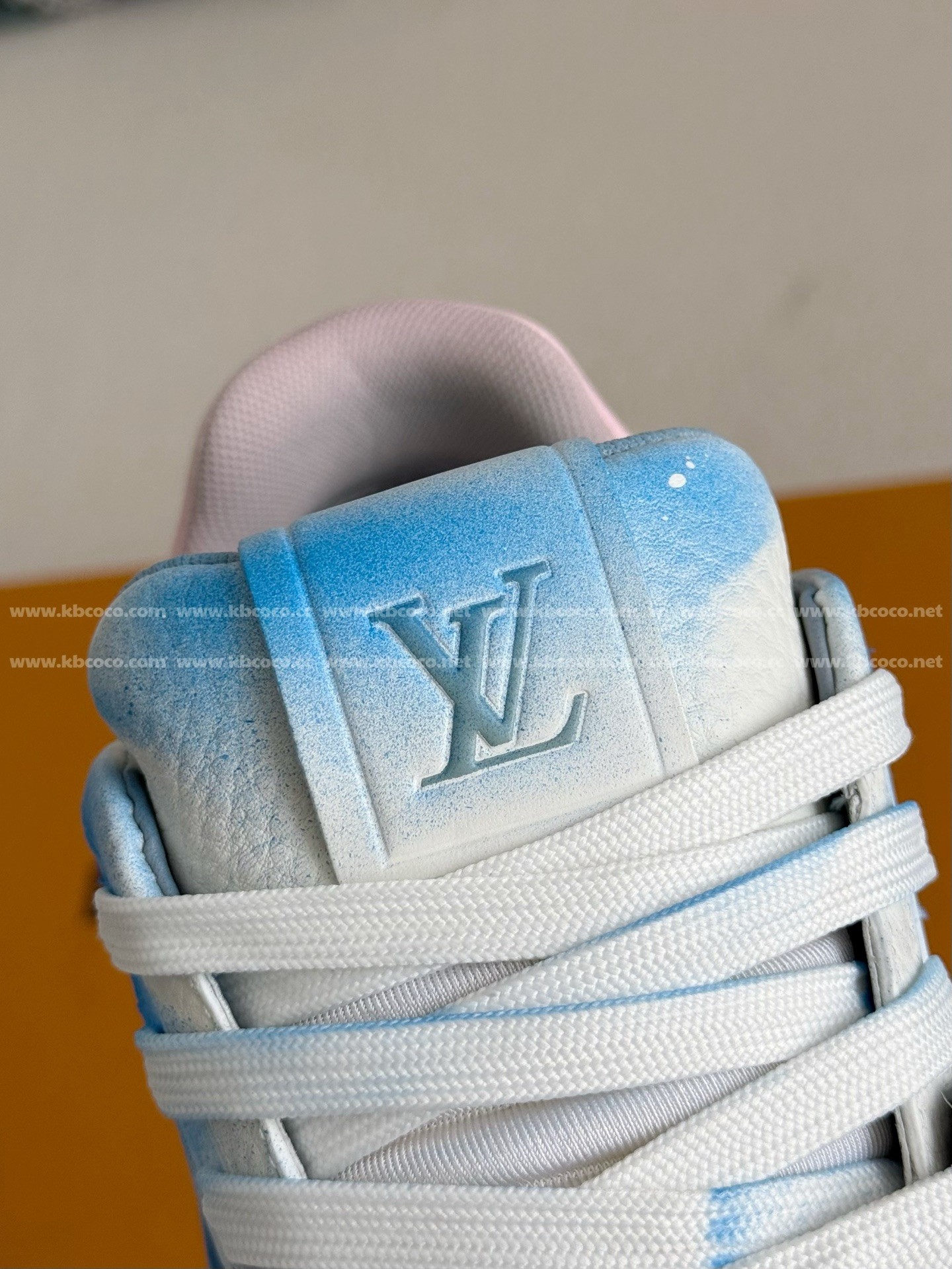 【#5199】 LOUIS VUITTON TRAINER SNEAKERS