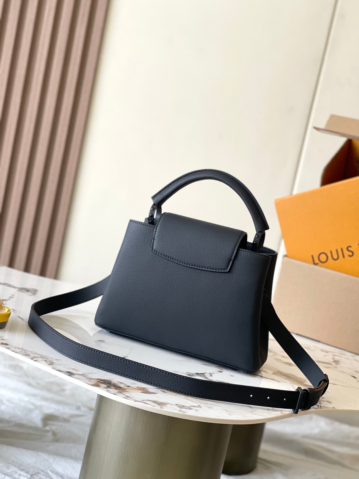 LOUIS VUITTON Capucines BB Black Out Handbag/Top Quality M25255