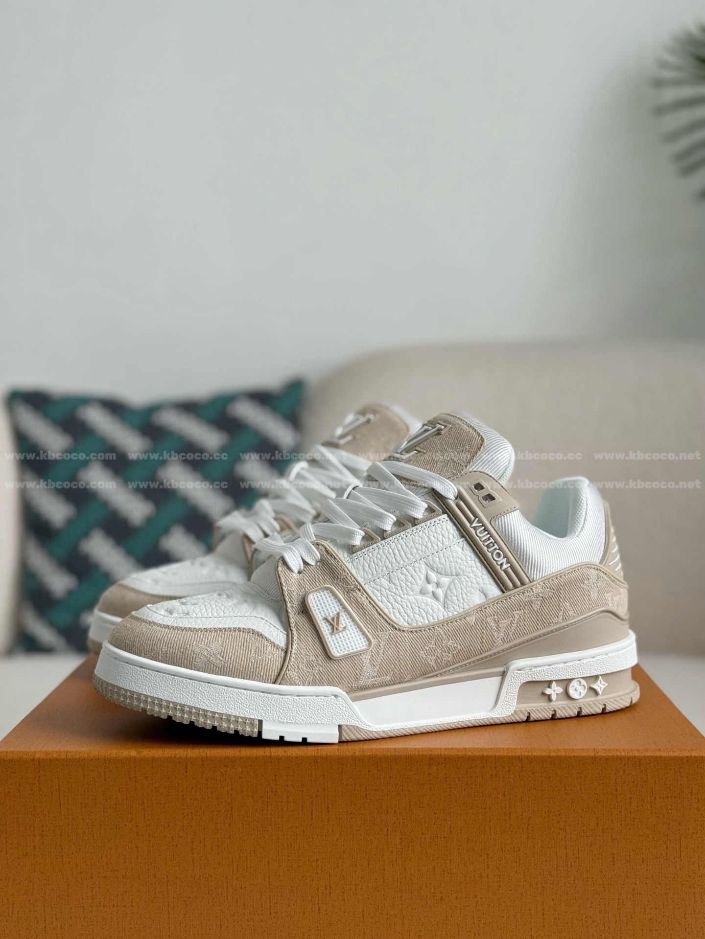 【#5754】 LOUIS VUITTON TRAINER SNEAKERS