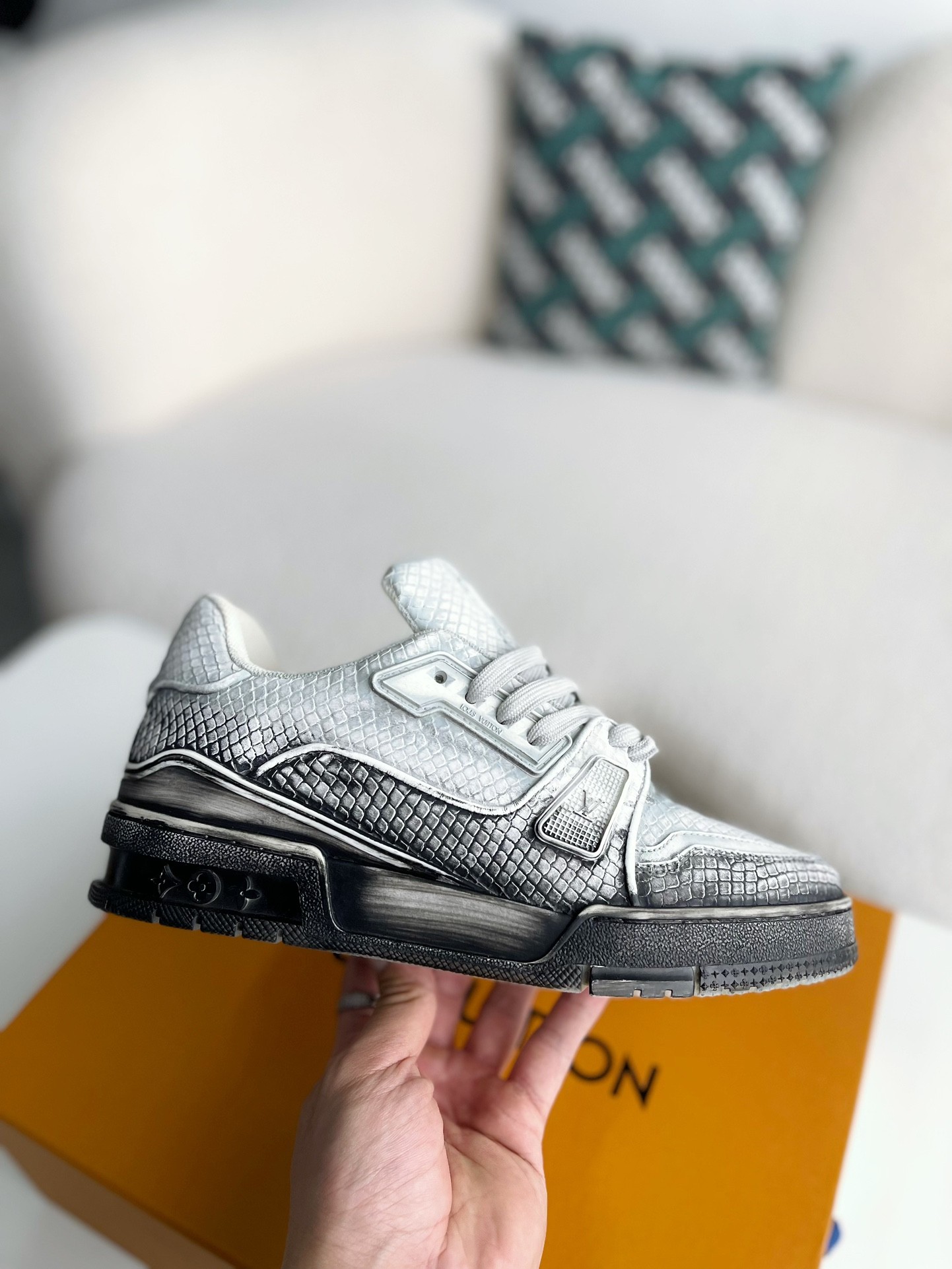 [#3315」 LOUIS VUITTON TRAINER SNEAKERS