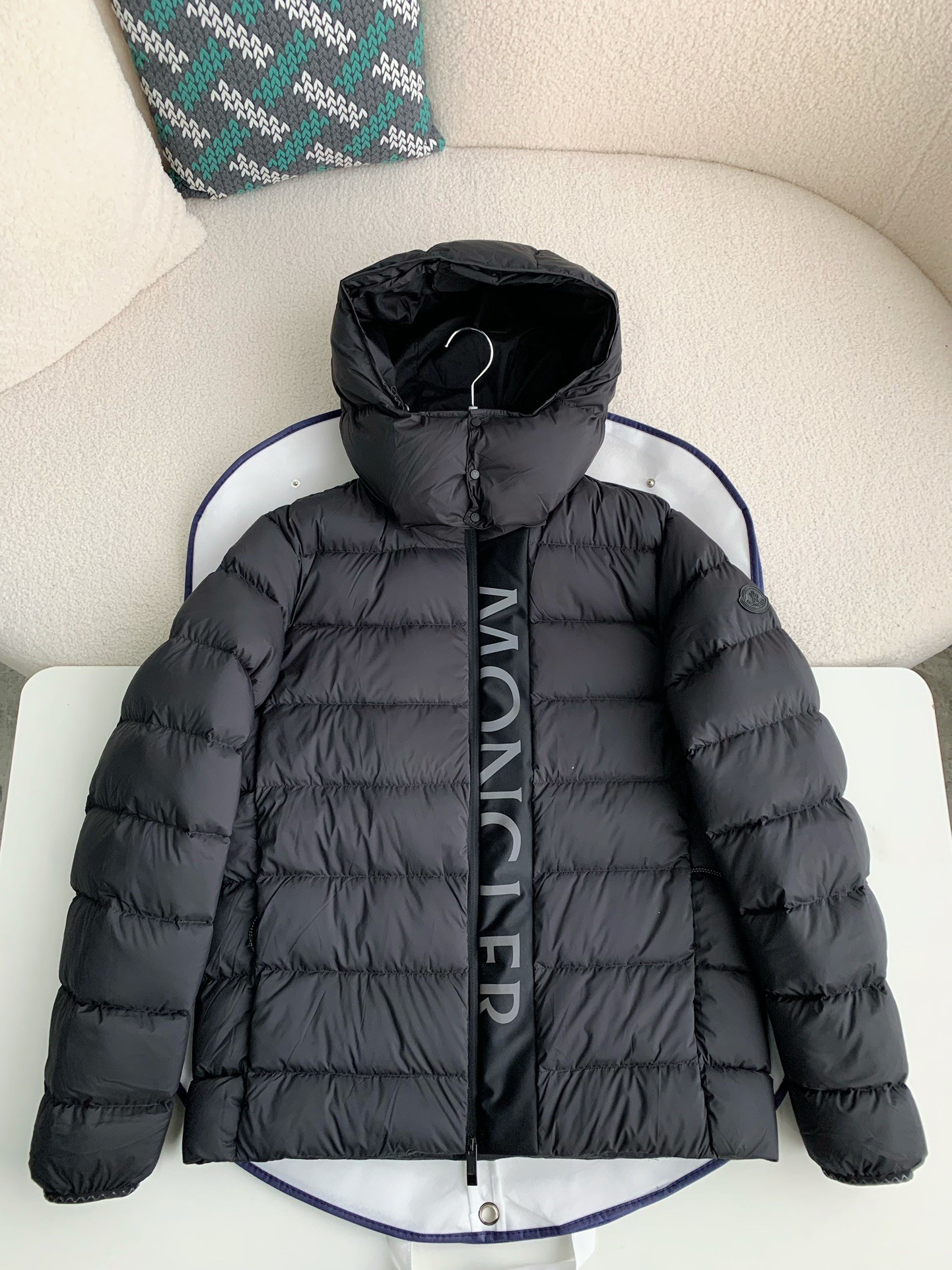 【#1716】 Moncler Short men's down jacket