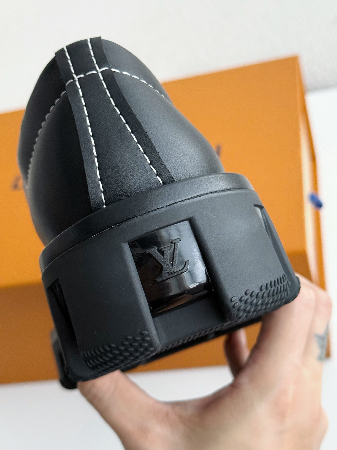 [#3875]LOUIS VUITTON Cow leather/Round head buckle Casual Shoes