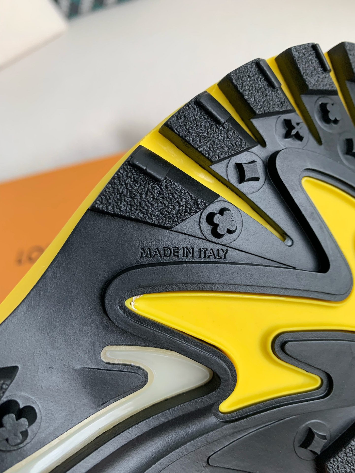 Louis Vuitton Runner Tatic Sneakers