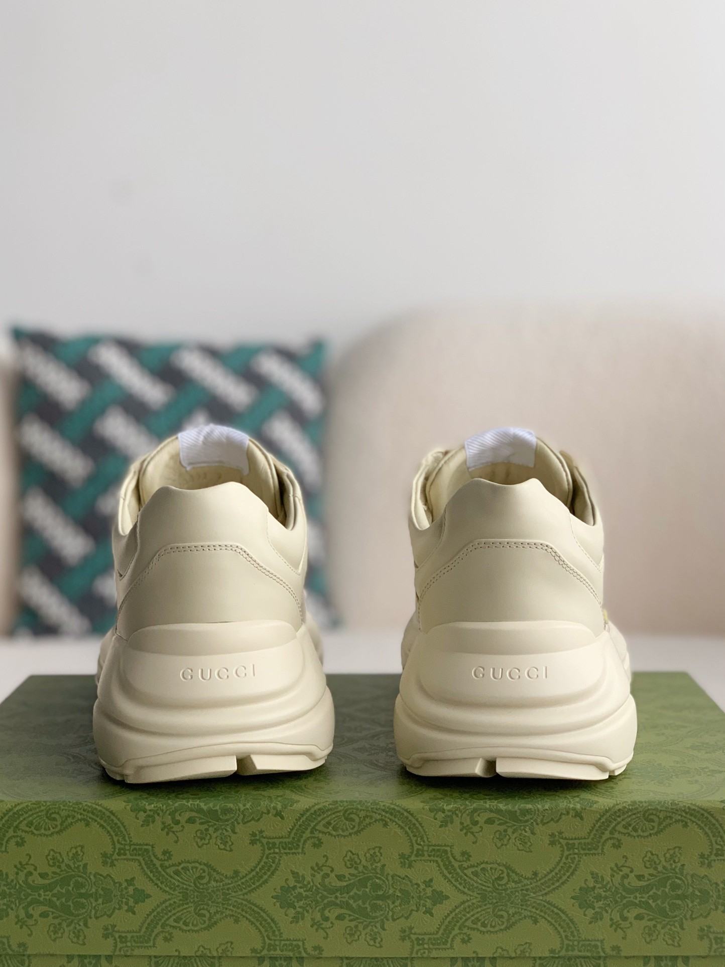 Gucci Retro Clunky Sneaker