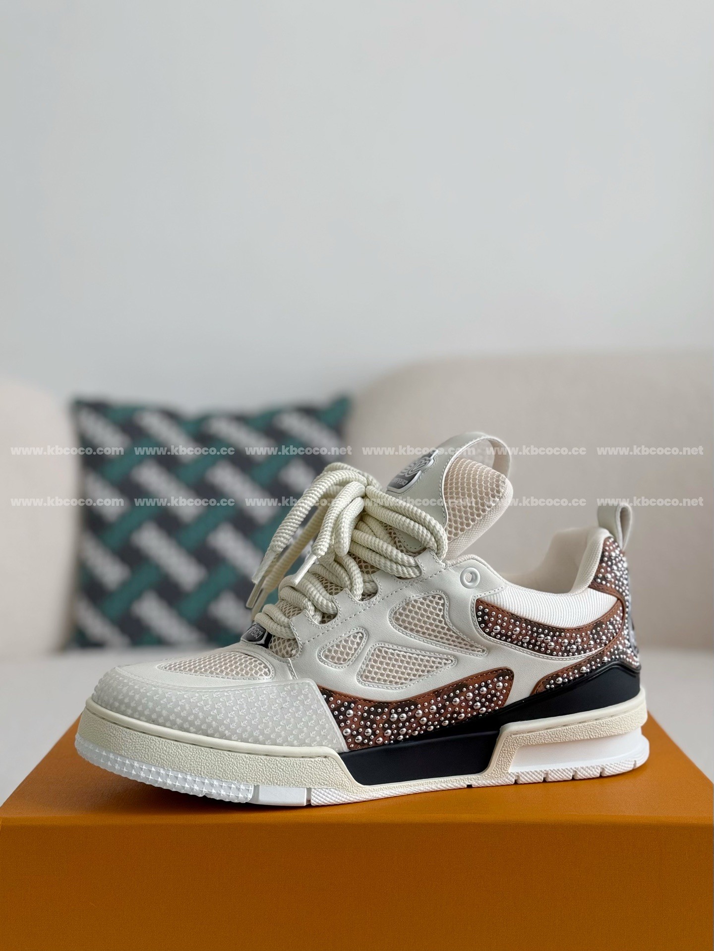 【#4071】 LOUIS VUITTON SKATE SNEAKERS