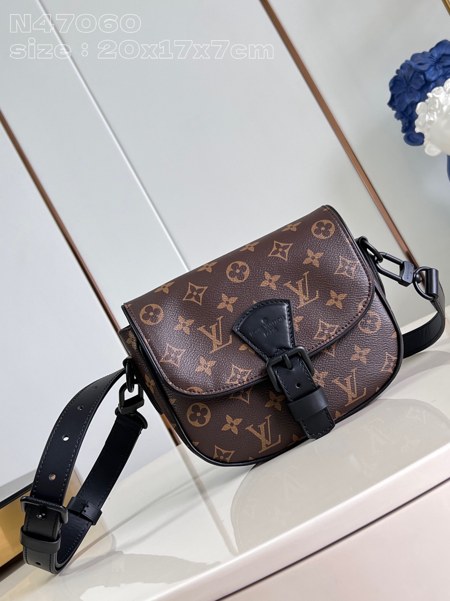 Louis Vuitton Montsouris Messenger PM N47060，Top quality
