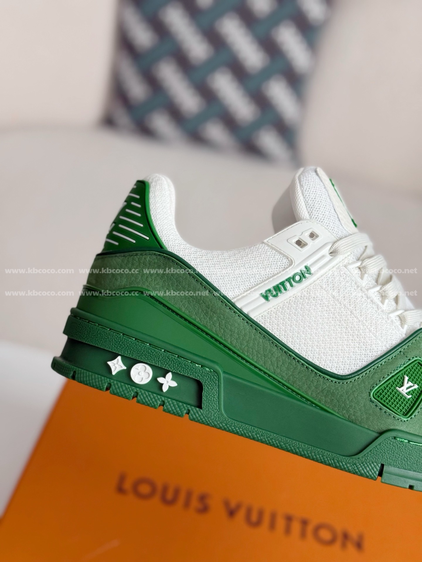 【#5452】 LOUIS VUITTON TRAINER SNEAKERS