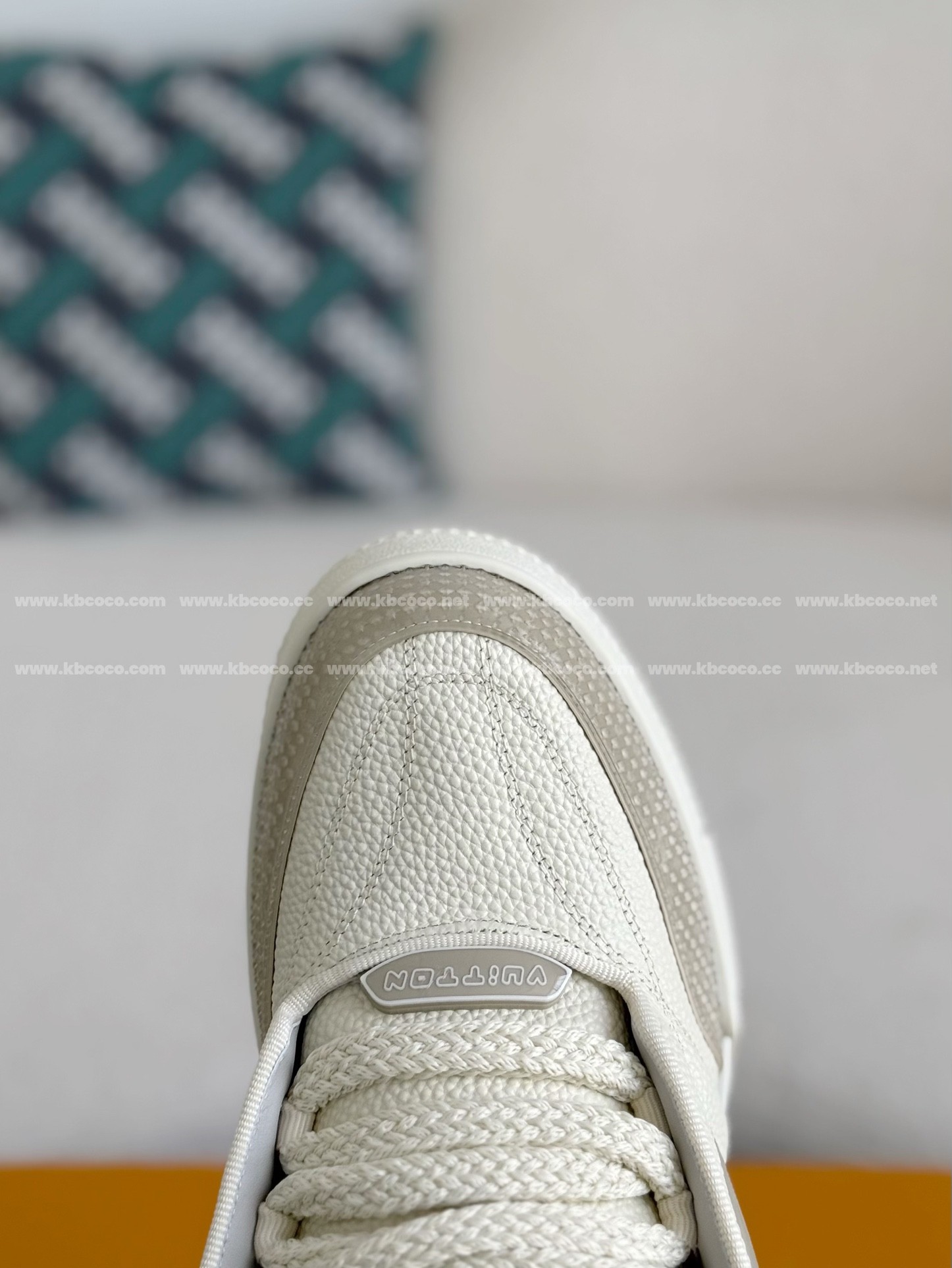 【#4034】 LOUIS VUITTON TRAINER SNEAKERS
