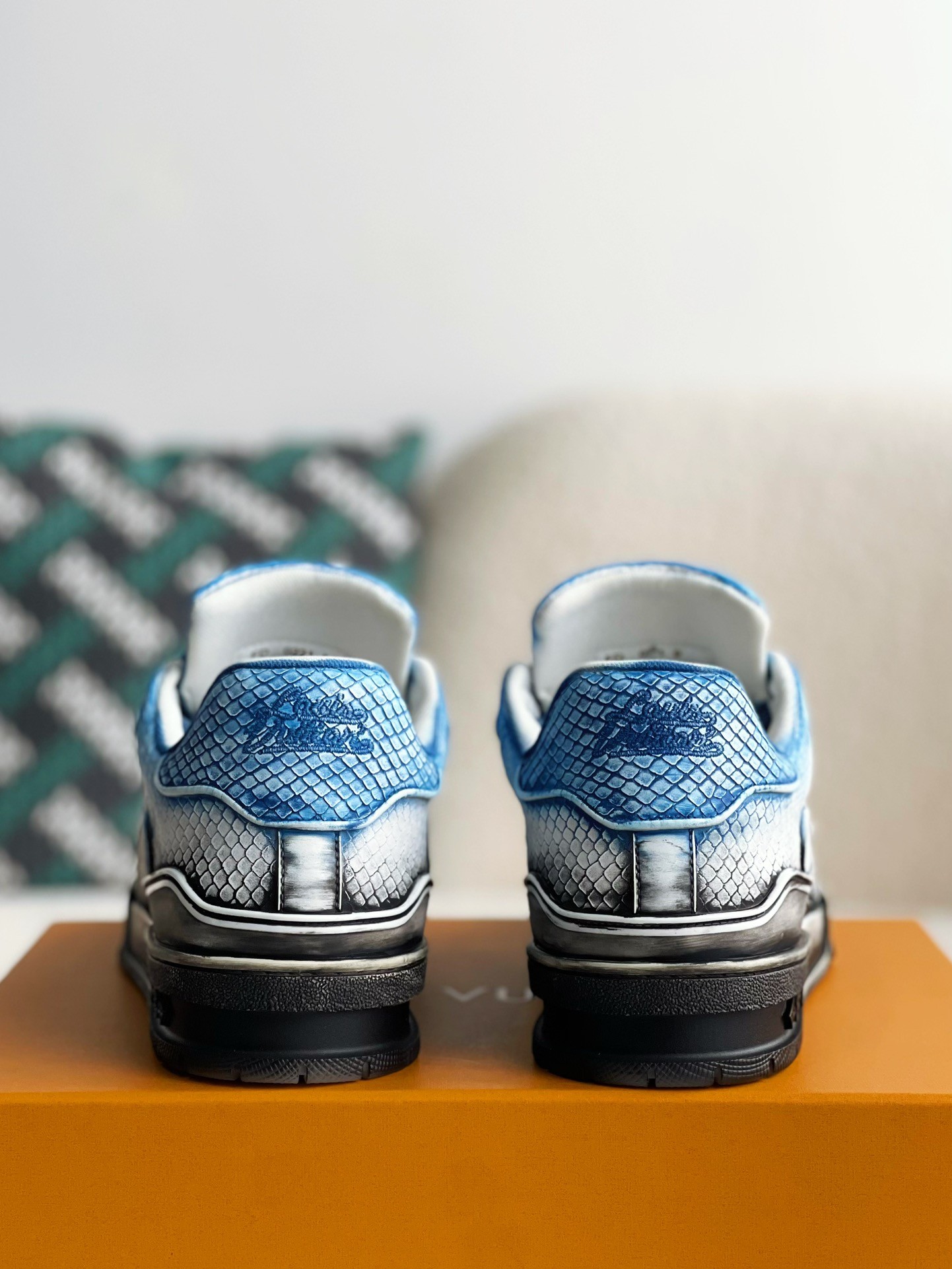 [#3314]LOUIS VUITTON TRAINER SNEAKERS