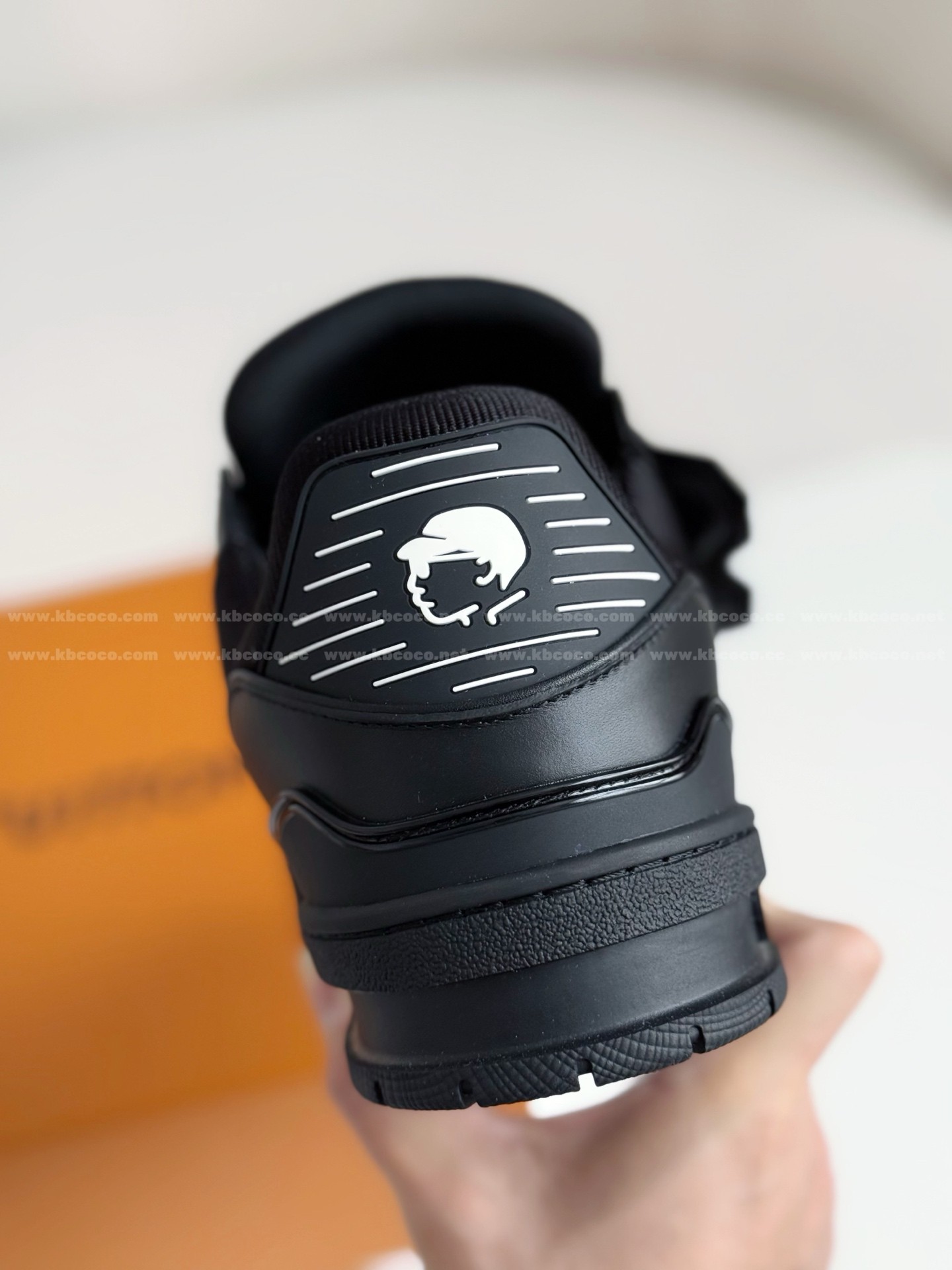 【#5860】 LOUIS VUITTON x NIGO TRAINER FW25 SNEAKERS