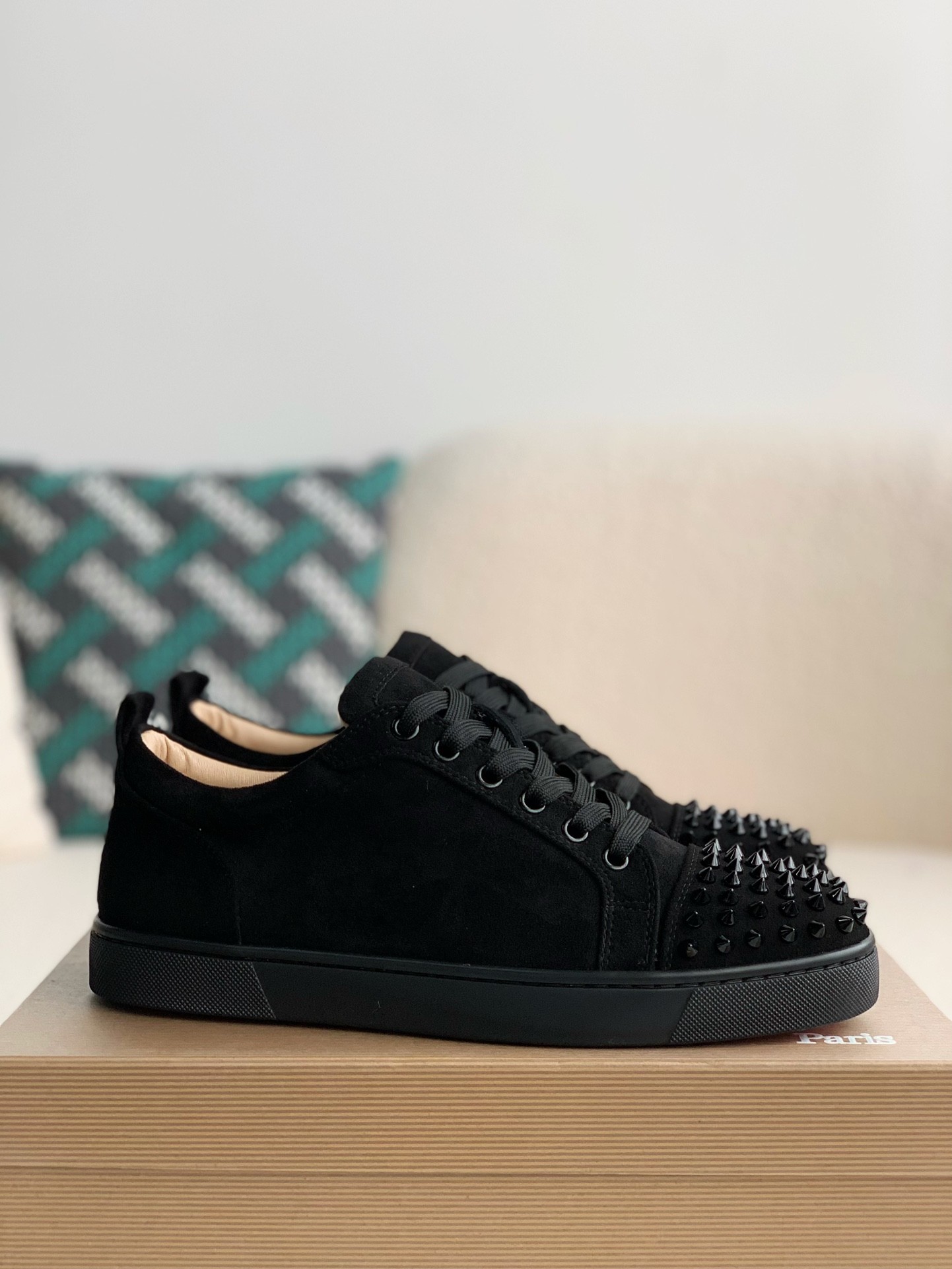 【#964】 Christian Louboutin Sneakers