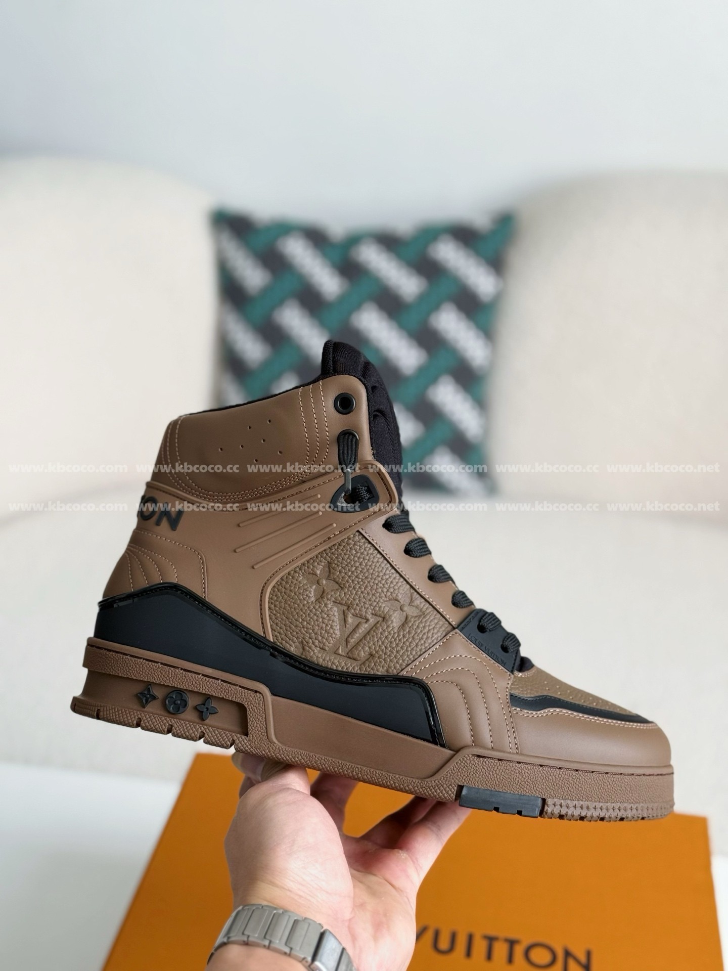 【#4625】 Louis Vuitton Trainers High-Top Plimsolls