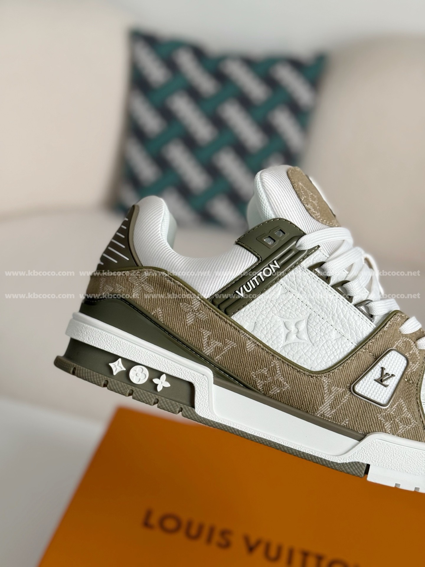 【#5443】 LOUIS VUITTON TRAINER SNEAKERS