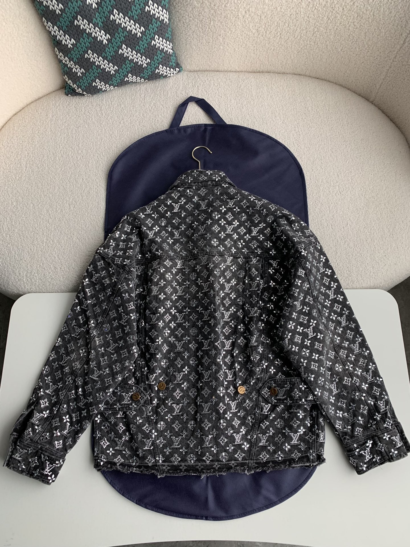 idea: include everything in the pictur