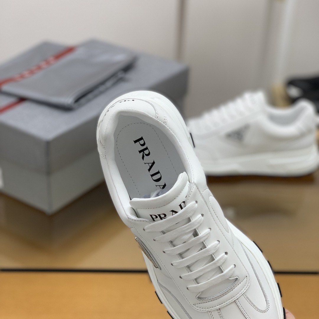 【#631】 Prada Sneakers