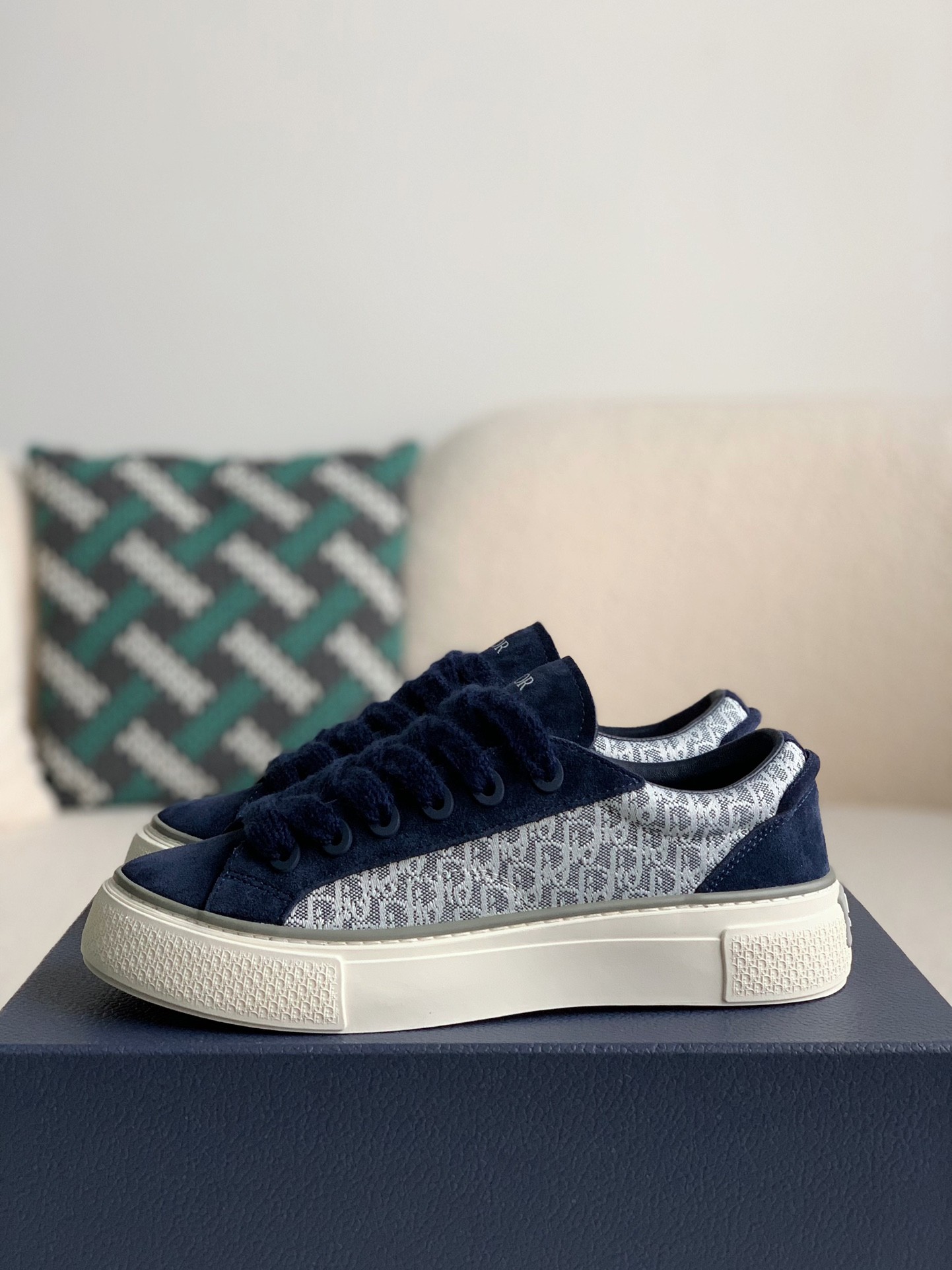 DlOR New B33 Sneaker