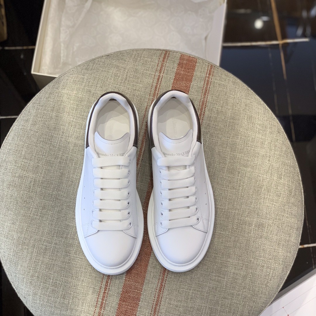 Alexander McQueen MQ gun-black tailSneakers