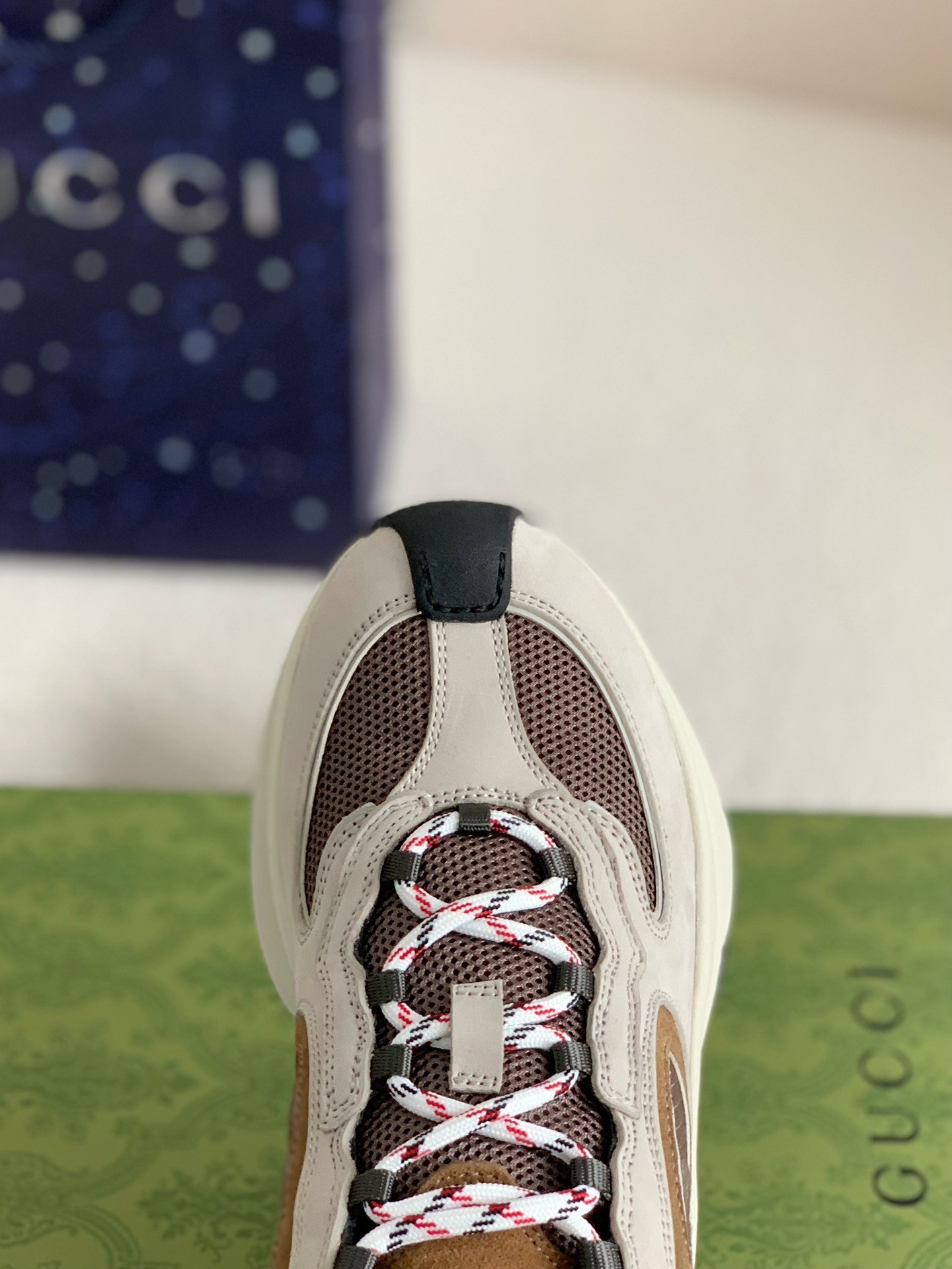 Gucci Retro Clunky Sneaker