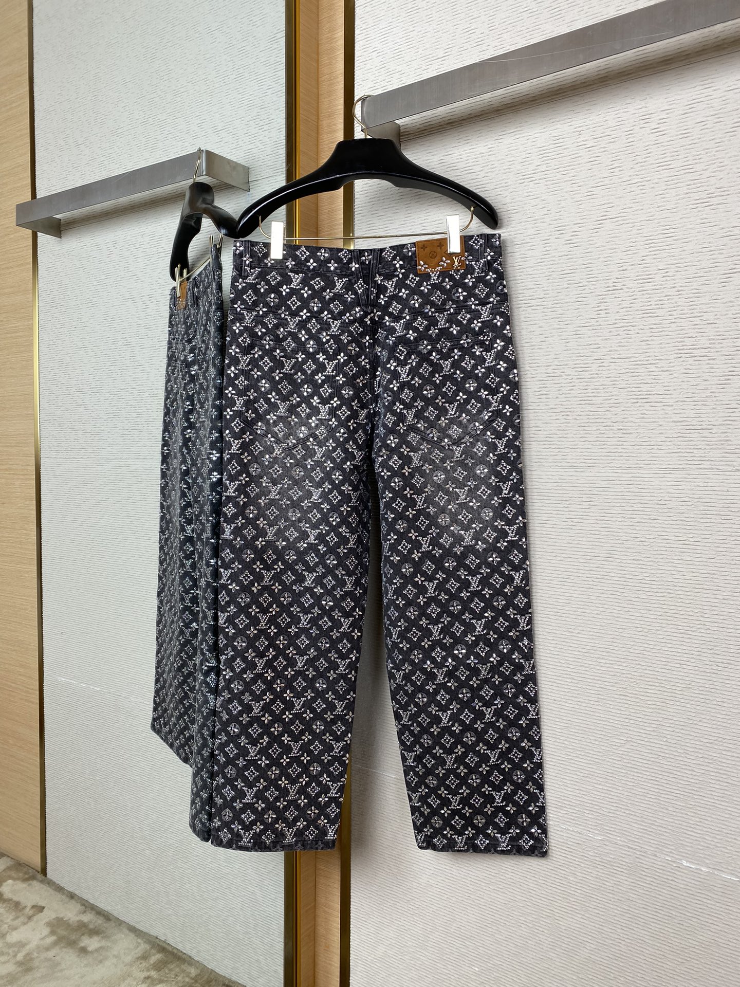 【0912】Louis Vuitton costumes