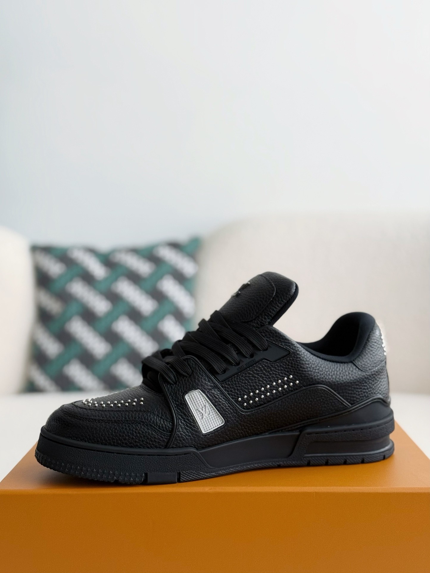 [#3876」 LOUIS VUITTON TRAINER SNEAKERS