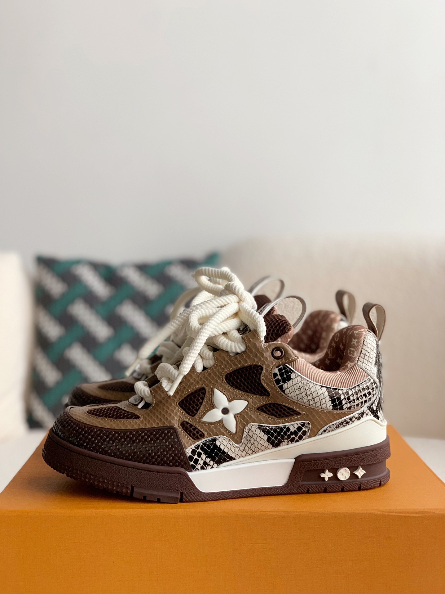 【0724】LOUIS VUITTON NEW SKATE