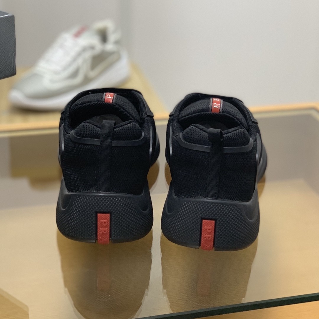 【#626】 Prada Sneakers