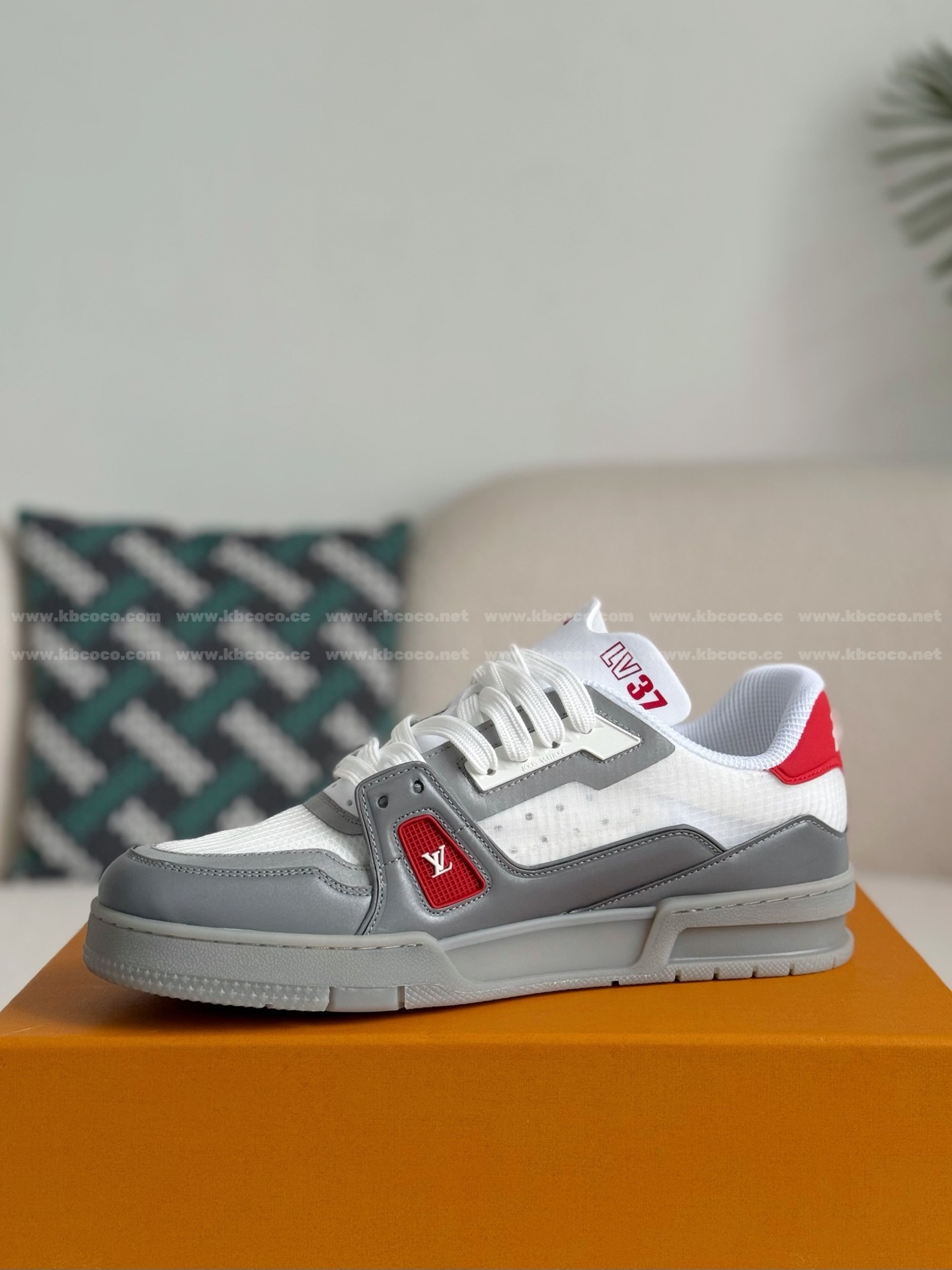 【#5790】 LOUIS VUITTON TRAINER SNEAKERS