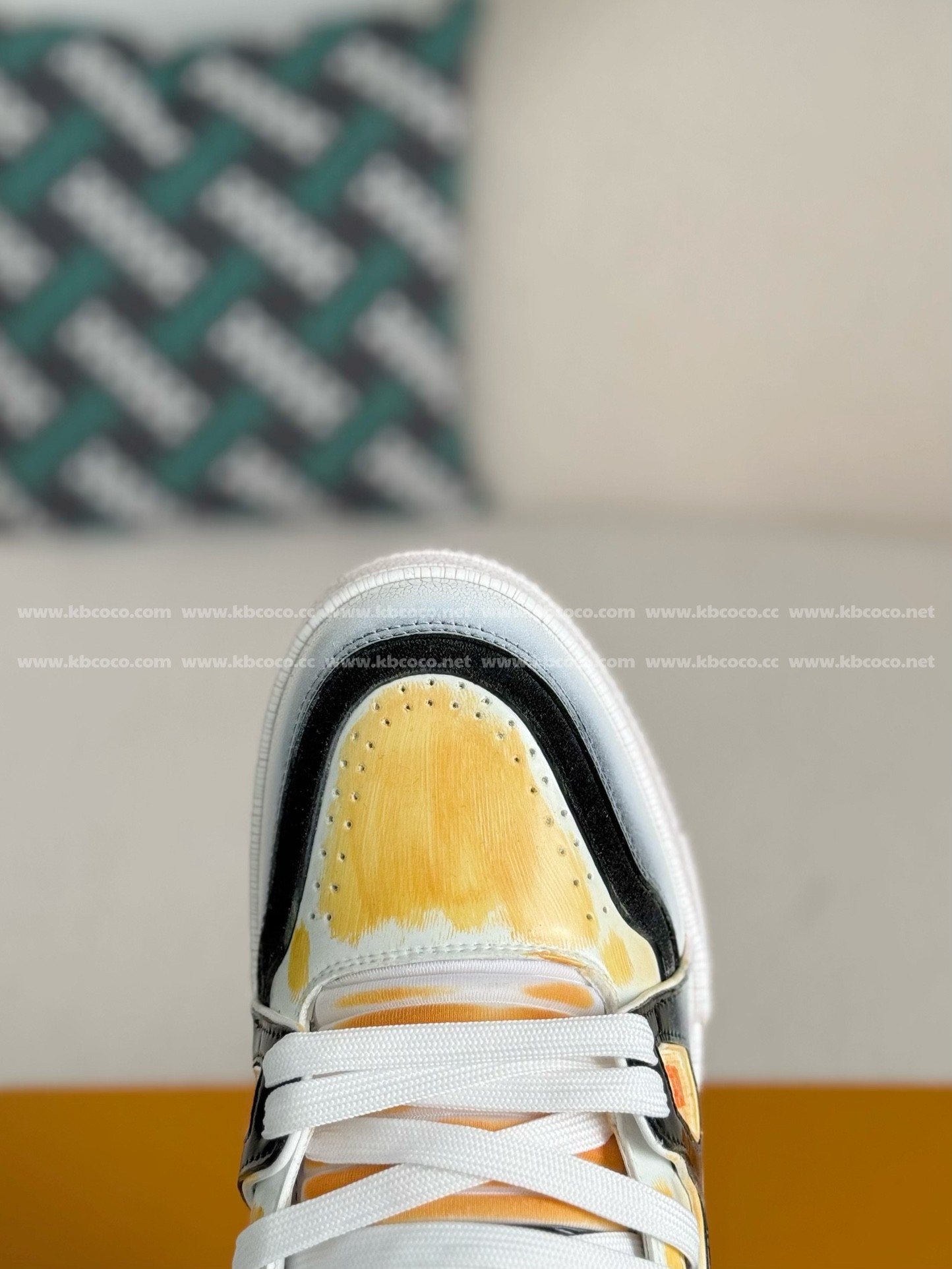 【#4493】 LOUIS VUITTON TRAINER SNEAKERS