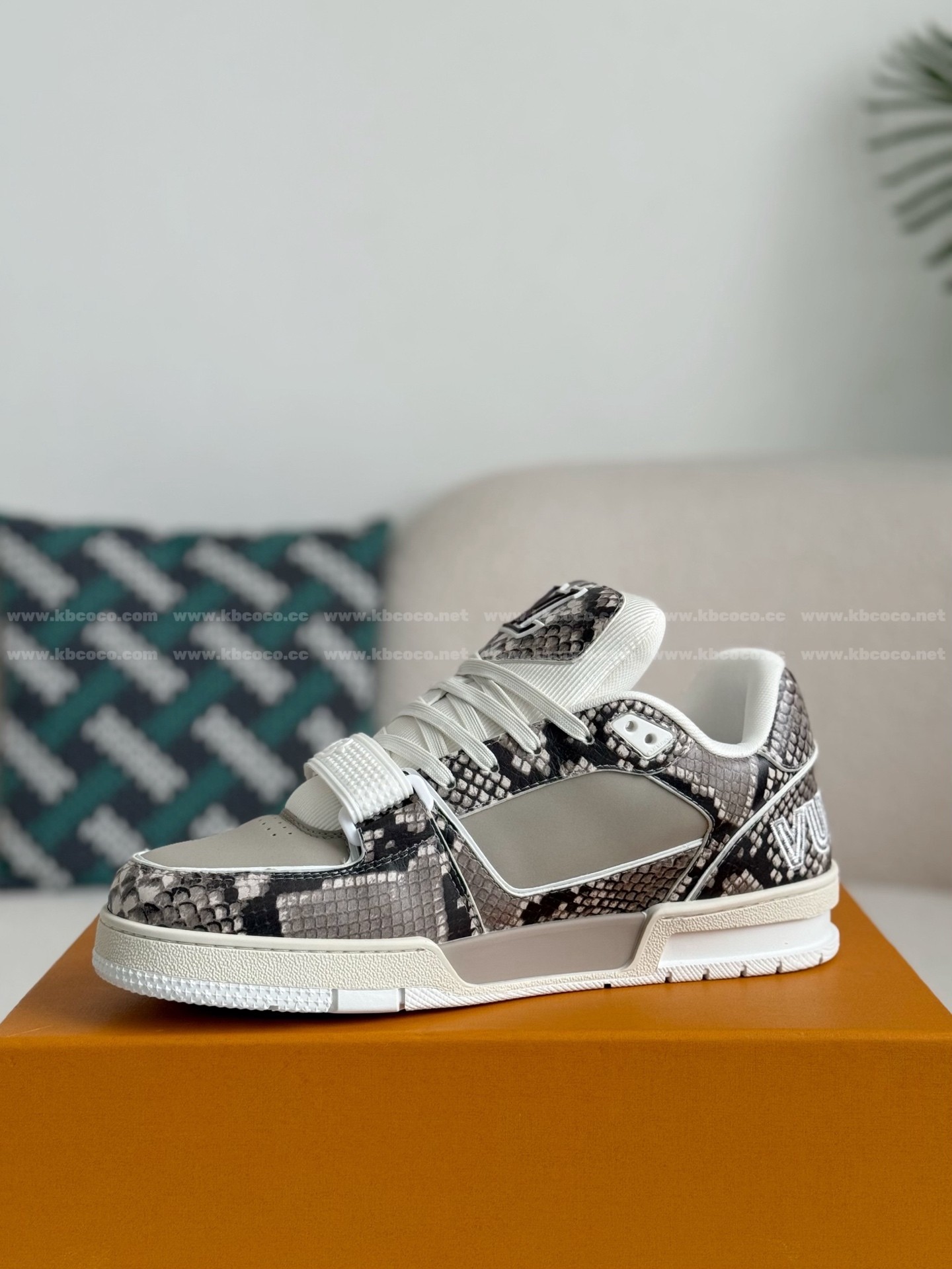【#5794】 LOUIS VUITTON TRAINER SNEAKERS
