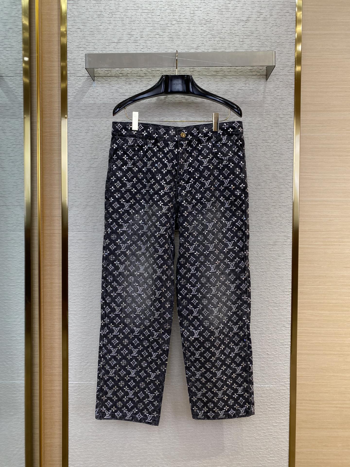 【0912】Louis Vuitton costumes