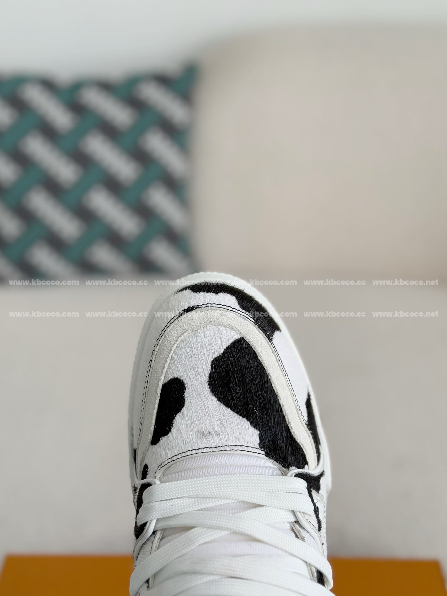【#4004】 LOUIS VUITTON TRAINER SNEAKERS