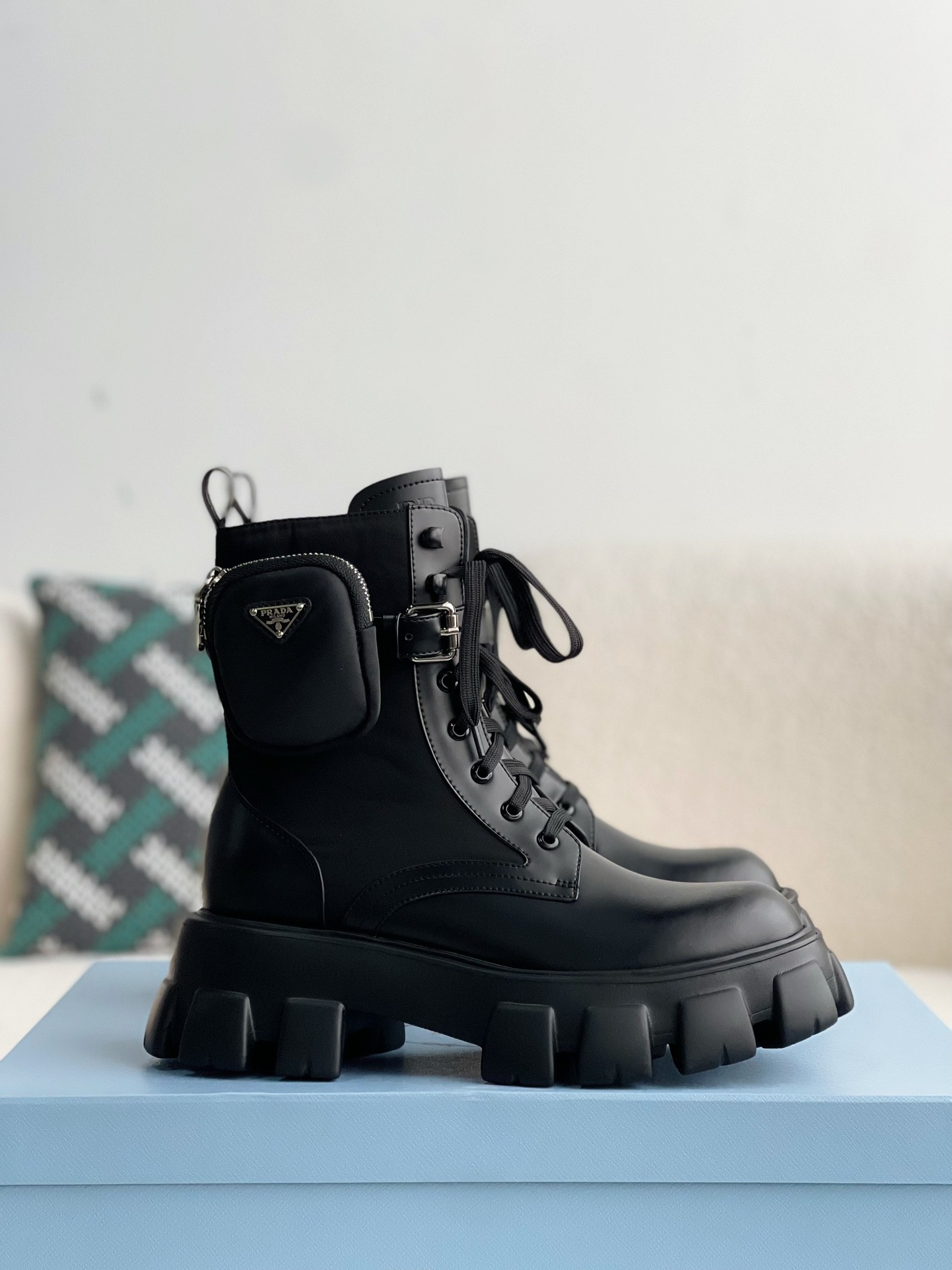 【#2420】 Prada Cloudbus Thunder technology fabric sneakers