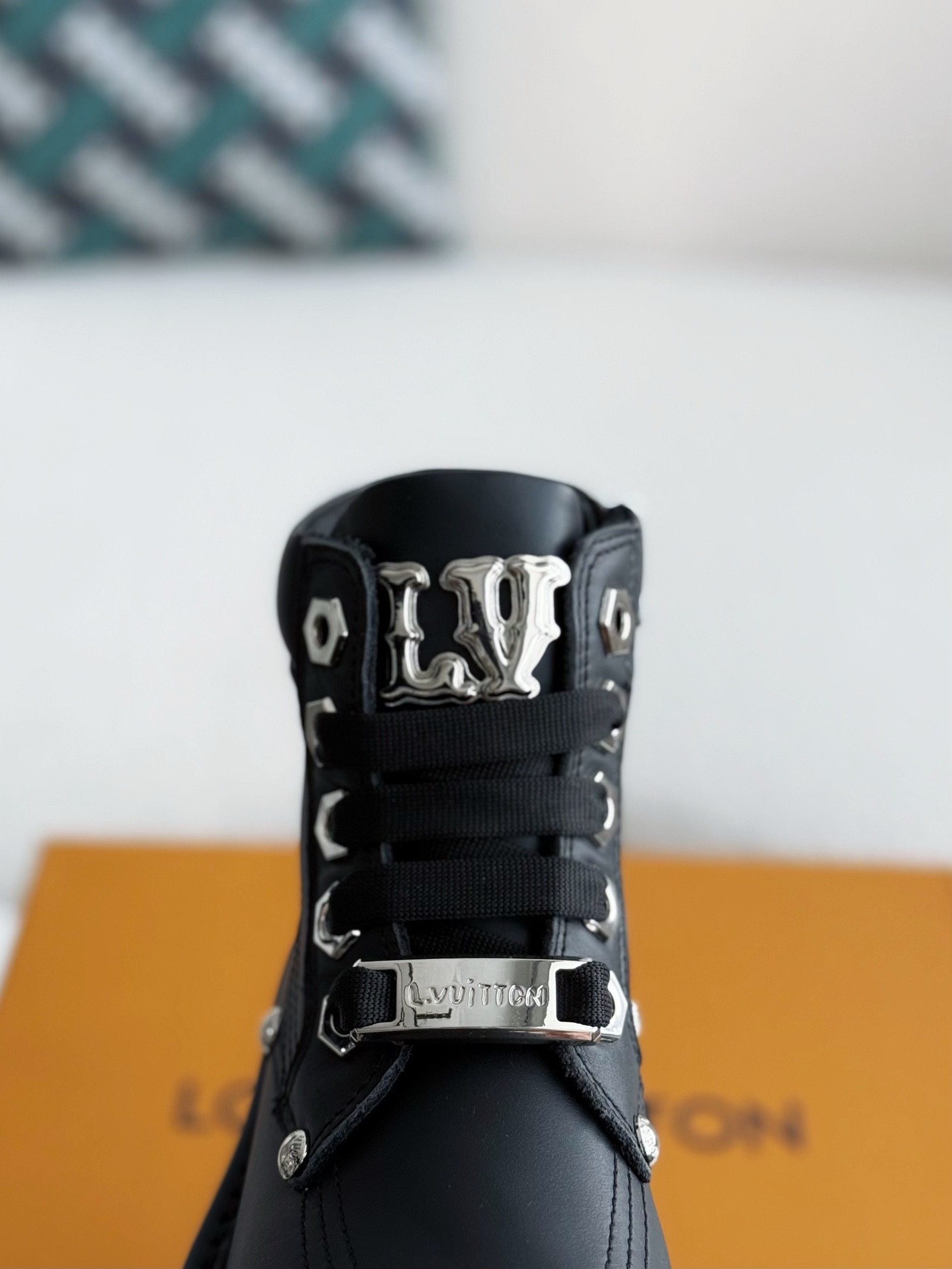 [#3718] LOUIS VUITTON Leather Round toe lace-up boots