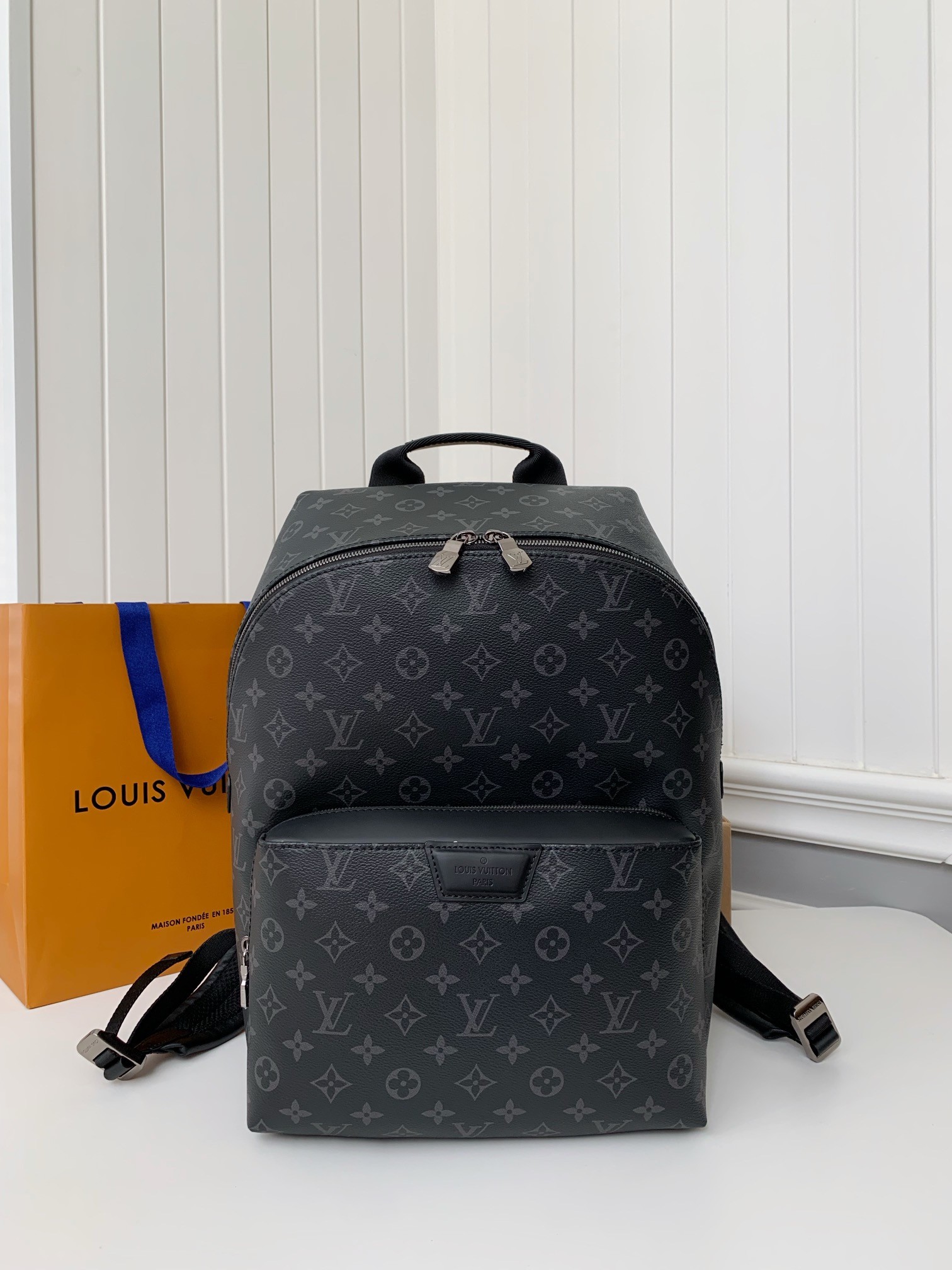Louis Vuitton Men's DISCOVERY Black Flower Backpack M43186 Top Quality