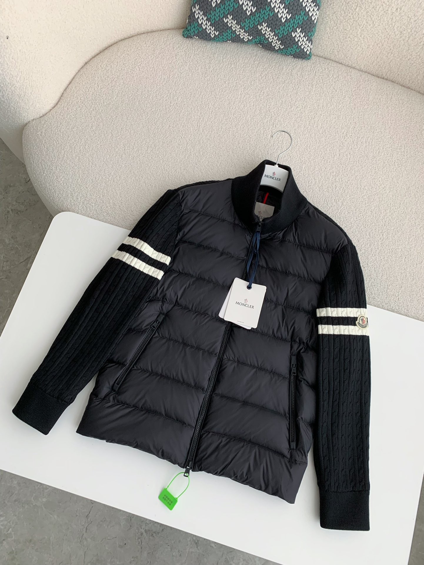 【#3667】Moncler Short men's down jacket