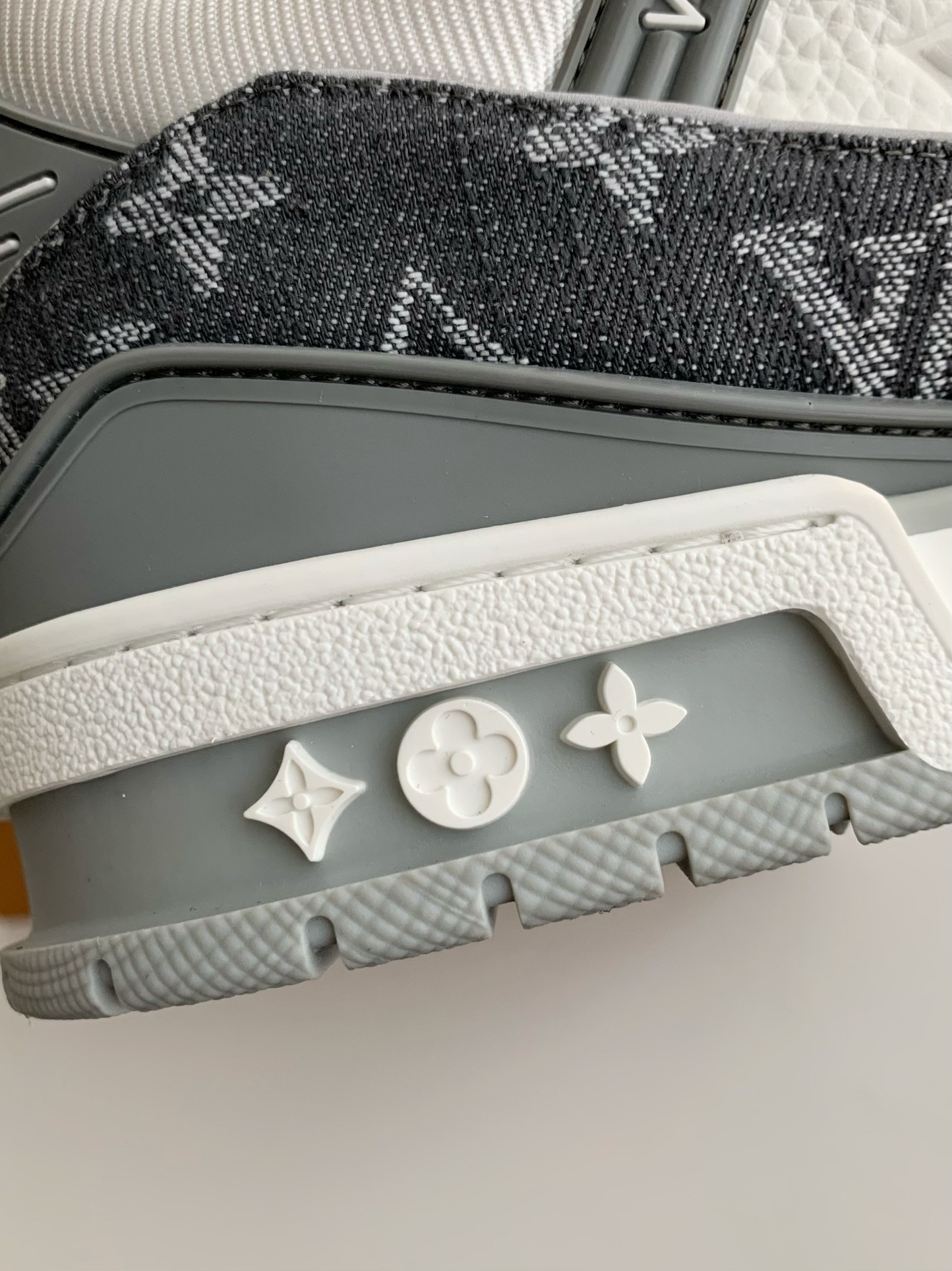 Louis Vuitton Skate Sneakers