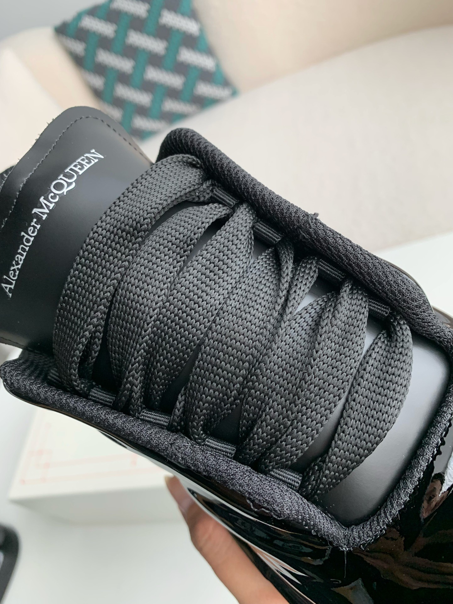 Alexander McQueen MQ golden cowhide tail Air cushion bottom Sneakers