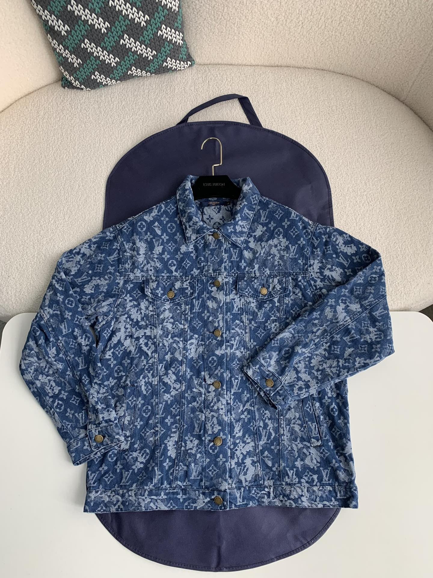 idea: include everything in the pictur